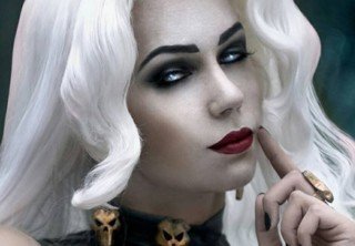 Правильный косплей на Леди Смерть (Lady Death)