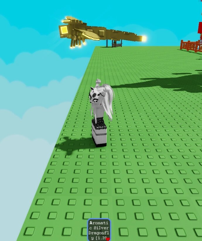 Все про серебряную стрекозу в Roblox Grow a Garden: что делает и как получить