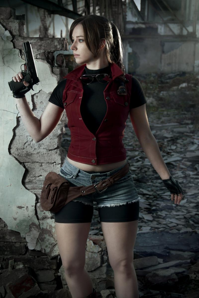 Пятничный косплей по вселенной Resident Evil — Ада Вонг и Джилл Валентайн