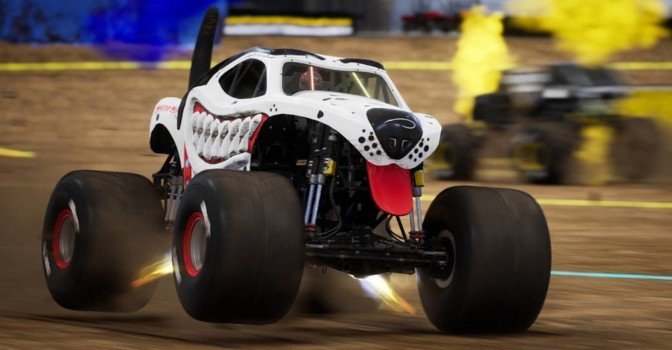 Состоялся релиз Monster Jam Showdown – гонки на монстр-траках