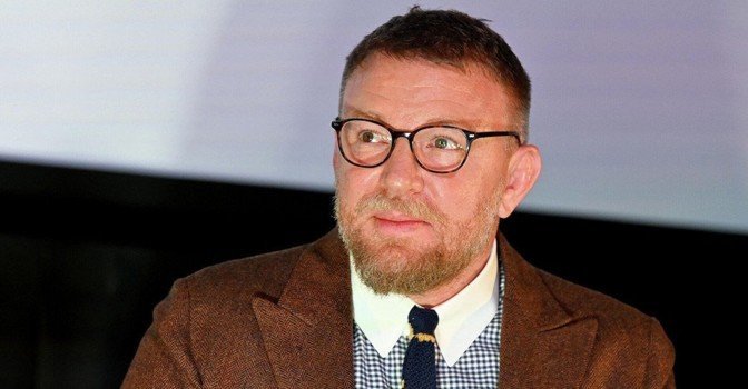 Режиссёр Гай Ричи работает над сериалом «Донованы»