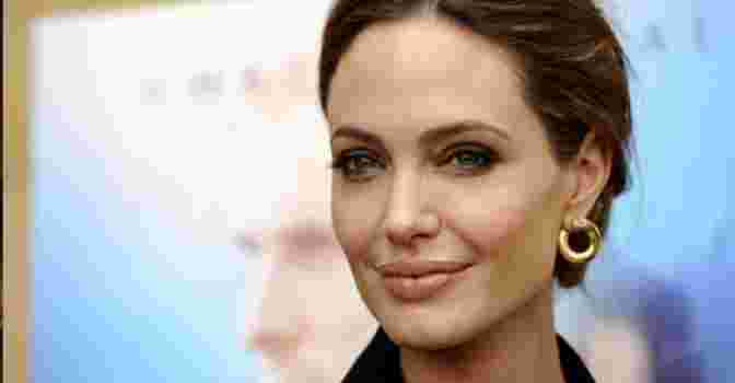 Анджелина Джоли готовится снять собственный фильм «Без крови»